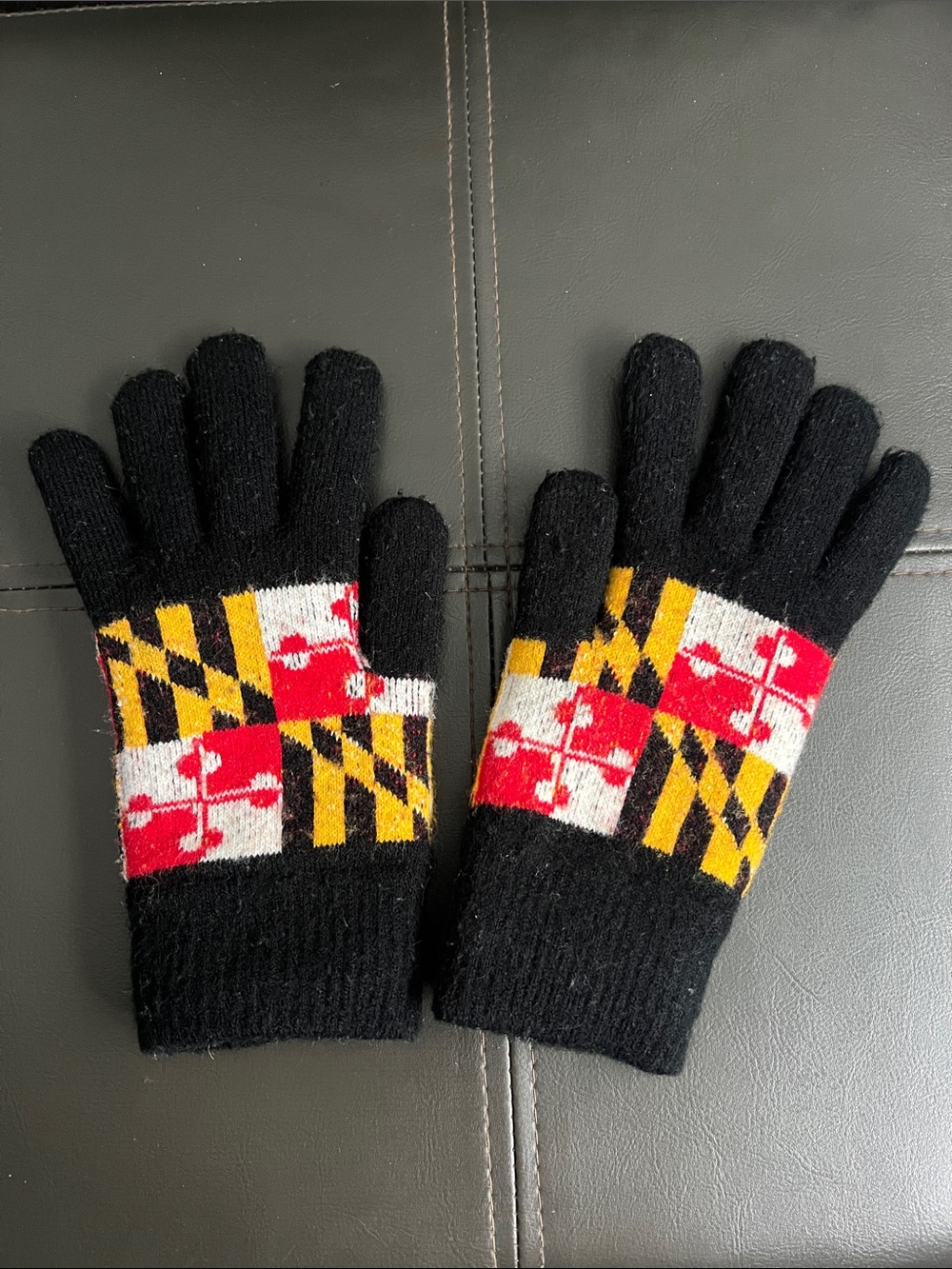 Robin Ruth Maryland Flag Gloves with Black, Red, Yellow & White Pattern